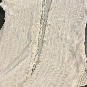 Buckle button down top - adorable